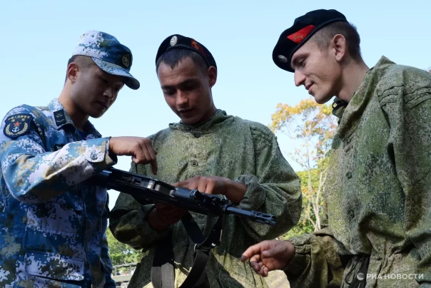 Непобедимая и легендарная. Ростислав Ищенко