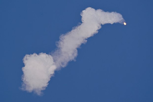 Очередной спутник Starlink взорвался и сошёл с орбиты по необъяснимой причине