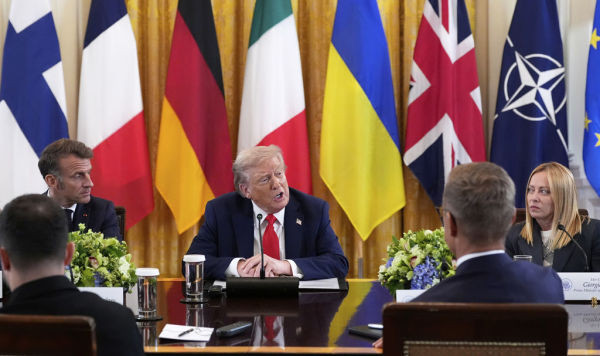 Наказание строптивых: Трамп думает о "разводе" с ЕС