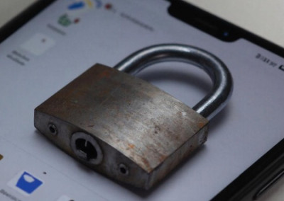 В России нарастает избыточное социальное напряжение, а система закупорилась в элитном мирке