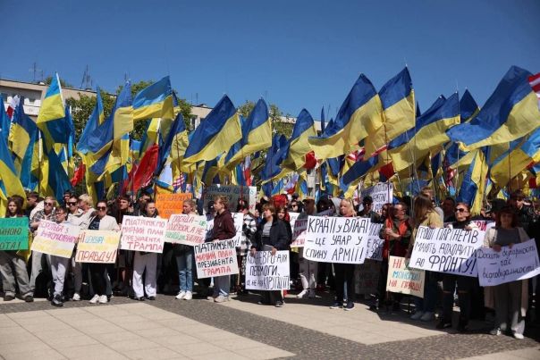 Украинцы протестуют против режима Зеленского. Но пока только в Польше