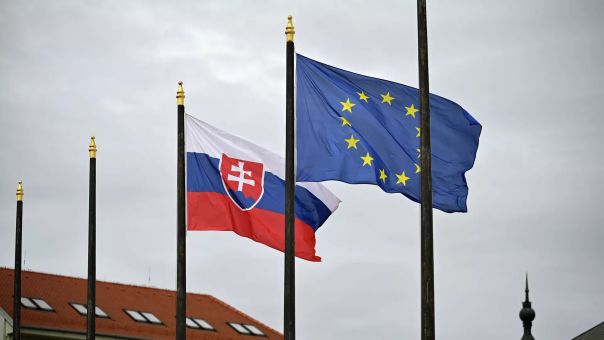 «Мы что, психи?» Словацкий депутат ЕП заявил, что Братислава пересматривает связи с ЕС из-за Украины