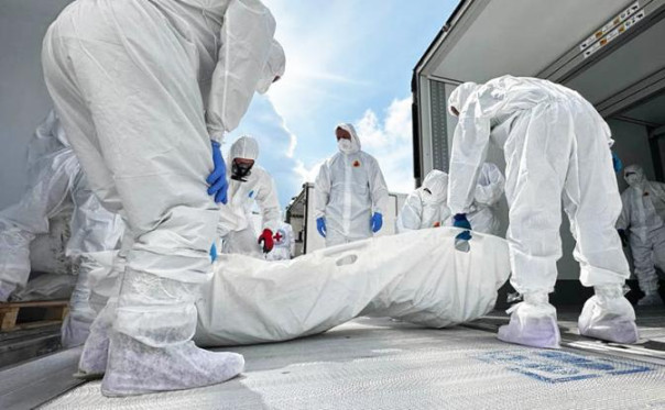 Обмен погибшими: Россия, начиная с 2025 года, вернула Украине 12 000 павших солдат ВСУ. Киев нам — 200