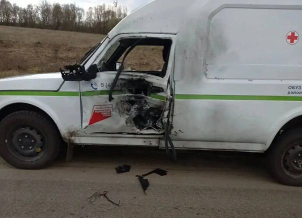 Враг атаковал медицинский автомобиль в Курской области, ранены 2 человека