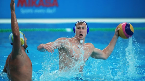 Украинским ватерполистам присудили поражение за отказ играть с россиянами