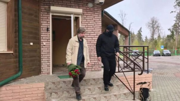 Своих не бросаем: Александр Бутягин вернулся на Родину