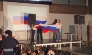 В Финляндии разгорелся скандал из-за выступления русских девочек в лицее под песню «Матушка-земля» (видео)