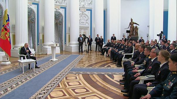 Путин поручил МО РФ представить предложения по ответу на удар по Старобельску