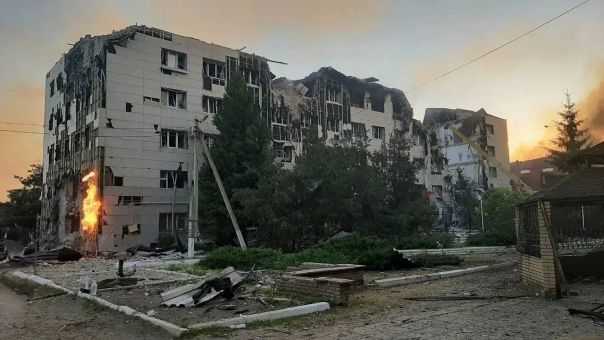 Число погибших при атаке ВСУ на колледж в Старобельске выросло до 10