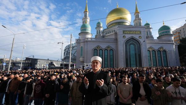 Мусульмане в России отмечают Курбан-байрам