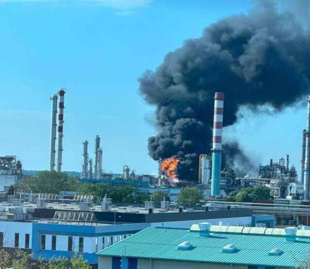 Взрыв прогремел на заводе нефтяной компании MOL Group в Венгрии
