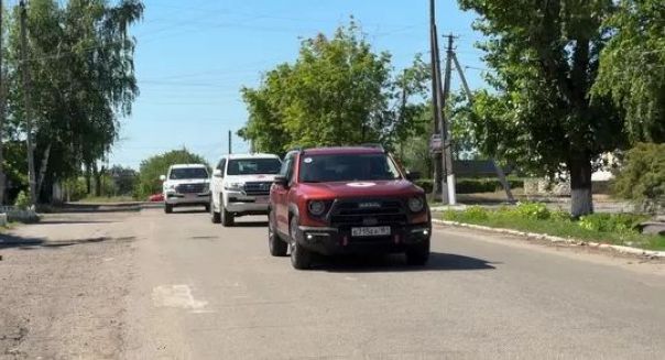 Делегация Международного комитета Красного Креста посетила место удара ВСУ по колледжу в Старобельске.