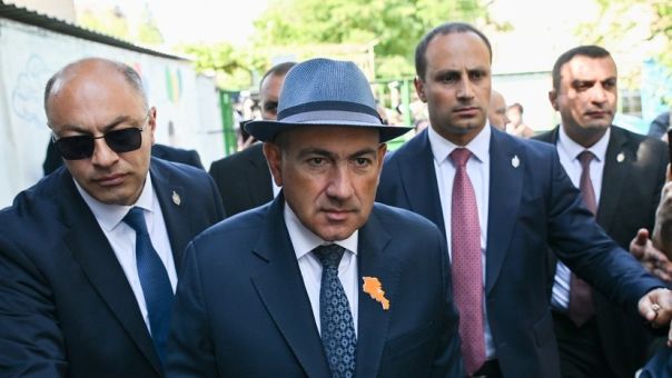 Исторические напёрстки. Шо, опять!? Вірменія це Європа?