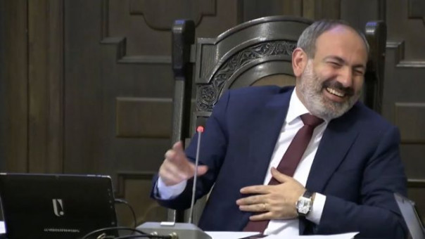 Логика Пашиняна: Сначала подадим заявку в ЕС, а потом проведем референдум