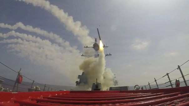 ВС Ирана и США ведут бои в Персидском заливе