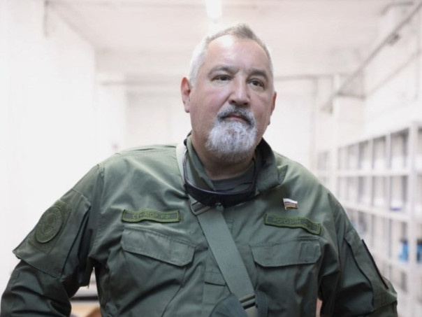 На линии сенатор и командир "Барс-Сармат" Дмитрий Рогозин