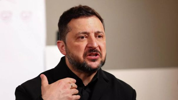 Хвост, виляющий Западом. Ростислав Ищенко