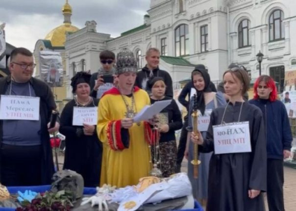 «Маг Велиар» и «ведьма» Ермака. Любимых колдунов Зеленского обвиняют в мошенничествах на тысячи долларов