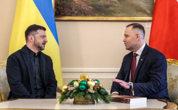 Поляки одобряют решение Навроцкого лишить Зеленского госнаграды — рейтинги растут