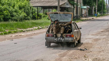 "Враг в вакууме": бойцы "Центра" рассказали о массовом бегстве ВСУ из Белицкого