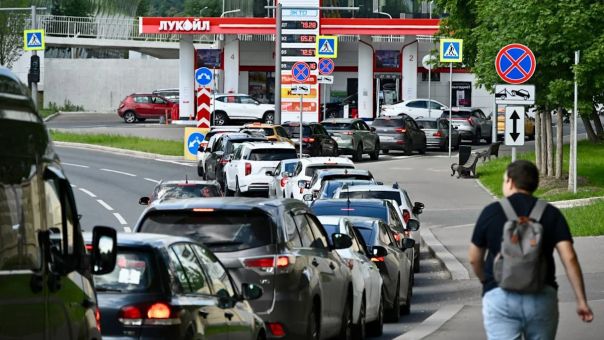Исторические напёрстки. Ну как, пошатали Россию?