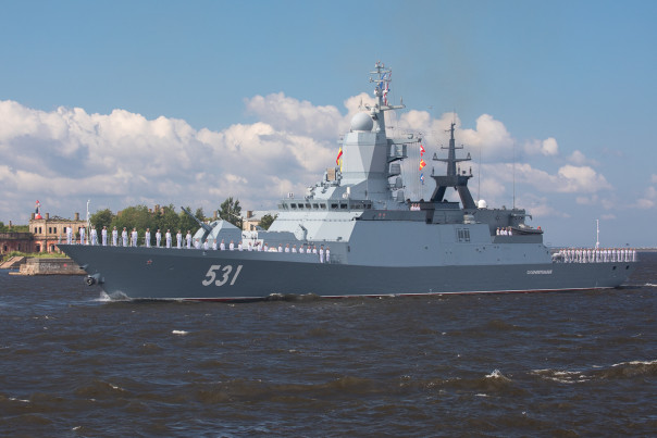 Российский корвет отогнал корабль береговой охраны ФРГ от танкера на Балтике
