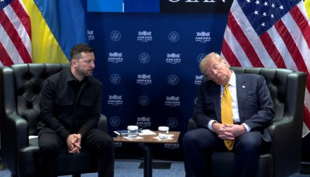 Трамп встретился с Зеленским.
