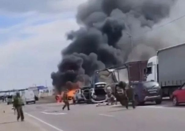 БПЛА атаковали гражданские автомобили на пункте пропуска «Чонгар», есть жертвы