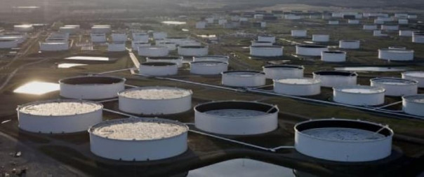 API Сообщает о резком падении запасов сырой нефти в США до нового минимума