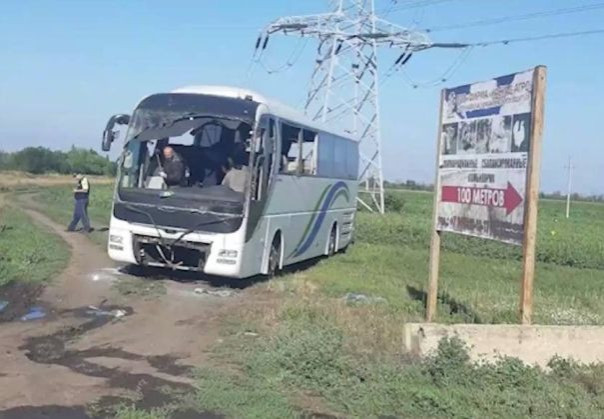 Дрон ВСУ атаковал автобус "Краснодар — Донецк". Ранены 8 мирных россиян