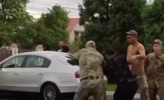 В Черноморске случайно избили, обокрали и мобилизовали полковника СБУ | В Одессе сотрудники ТЦК показали мастер-класс по мобилизации | Подборка видео