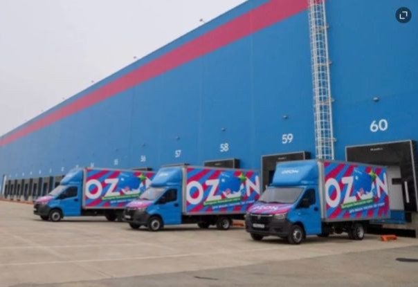 Рост цен неизбежен. Ozon начал вывозить дорогие товары со складов в пункты выдачи заказов, опасаясь атак украинских дронов