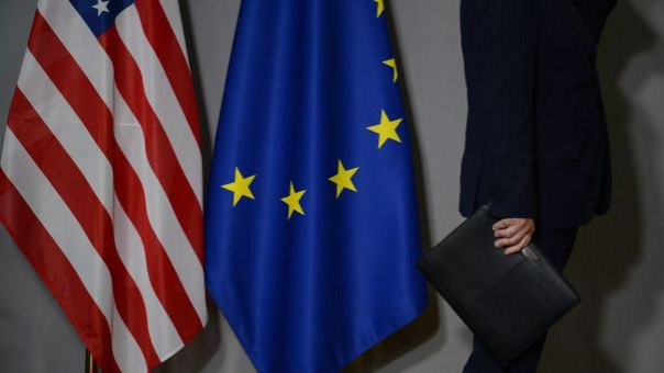 Две стратегии и единая цель Запада на украинском направлении. Ростислав Ищенко