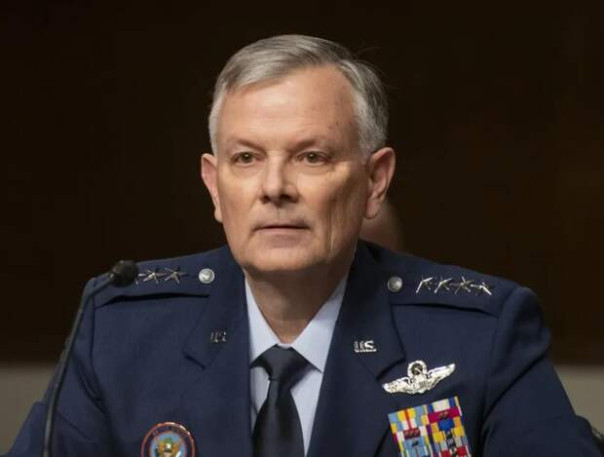 "В декабре 2023 года дроны за час могли уничтожить все истребители F-22" - генерал Ван-Кёрк