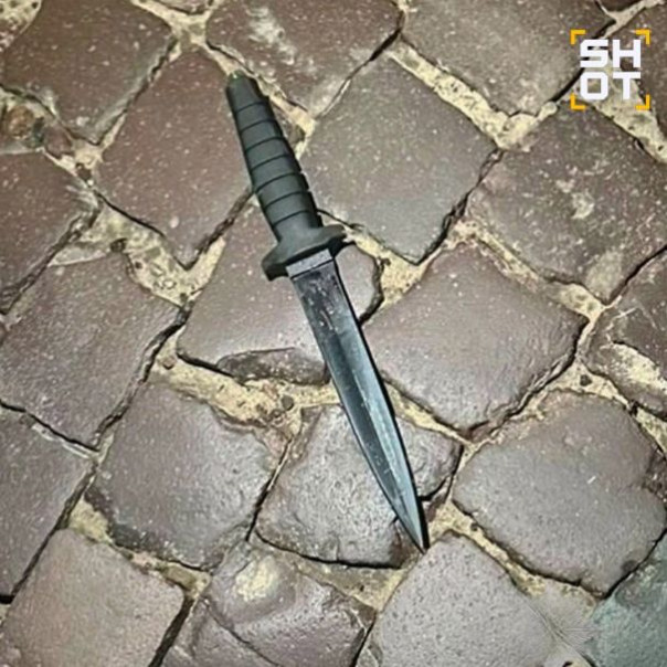 Мужчина зарезал ТЦКшника и получил пулю на улице Бандеры во Львове.