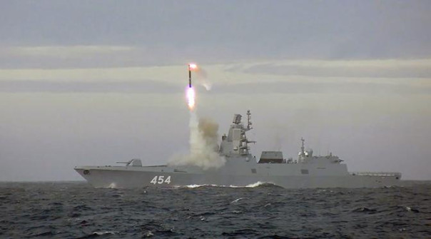И гиперзвук США профукали: Отставание от России и Китая в ключевых направлениях оборонки ввергает Америку в шок