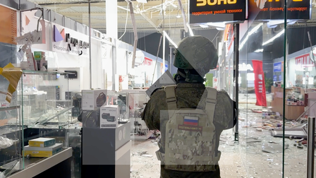 Украинские боевики ударили по торговому центру в Макеевке