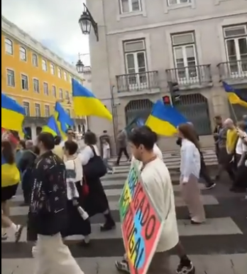 Хохлы-переможники в Португалии. Чем дальше от Украины - тем потужней патриотизм