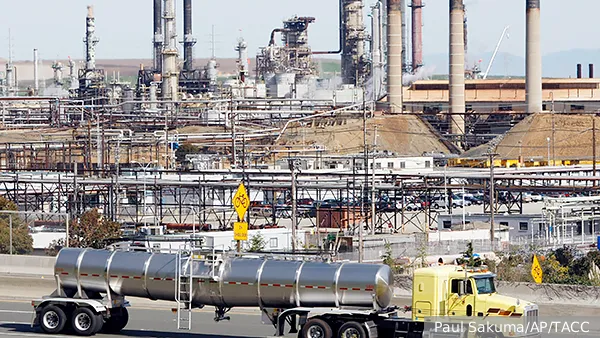 Нефть, инфляция, ставки и долги. Александр Роджерс