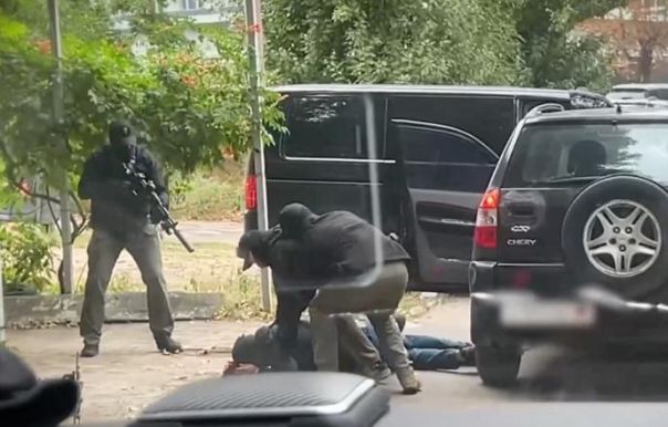 ФСБ пресекла теракт на избирательном участке в Донецке