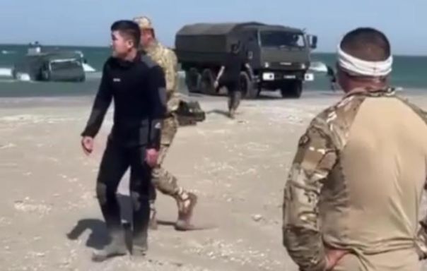 Казахстанские военные массово погибли во время учений на Каспии