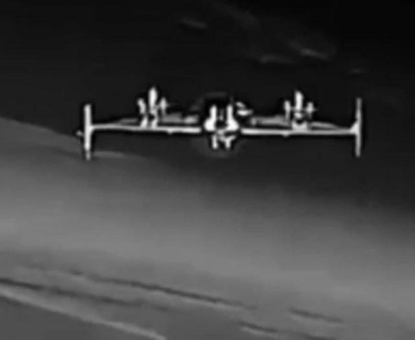 «Все в укрытие!» - Новая угроза для Киева: «Герани» начали сбрасывать FPV-дроны