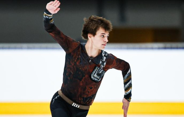 Российский фигурист Дикиджи выиграл международный турнир в Токио