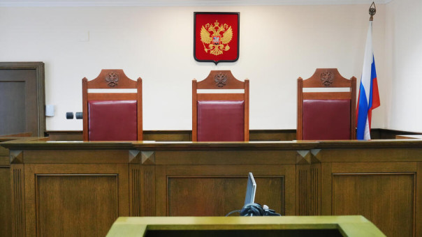 Трех фигурантов дела о хищении топлива у МВД отправили под домашний арест