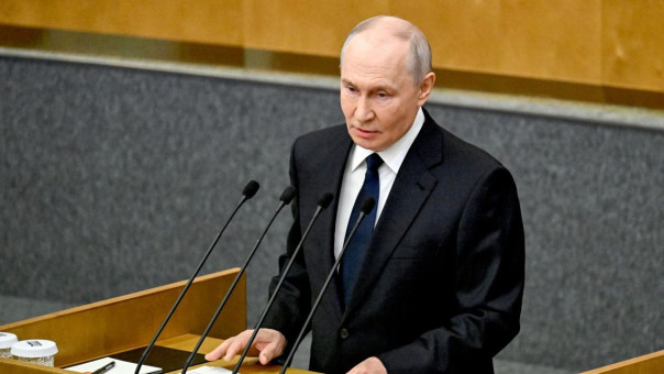 "Нас не сломить и не запугать никому". Путин выступил на заседании Госдумы