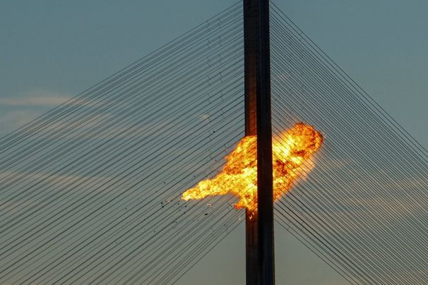 Как разрушить вантовые мосты в Киеве?