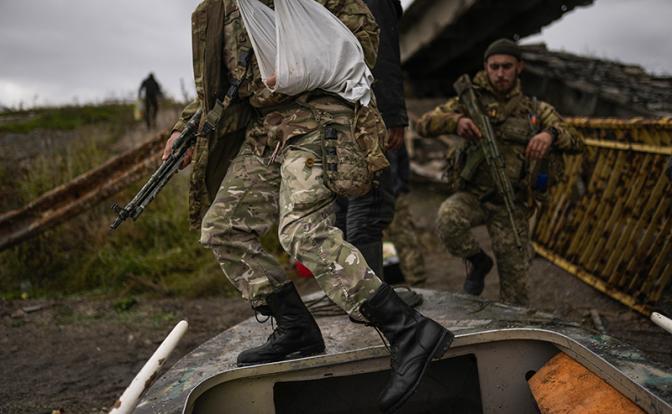 План Драпатого: ВСУ будут сопротивляться 30 лет. Правда, украинские главкомы столько не живут