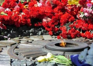 Управляемое глумление над памятью в год 70-летия освобождения Украины