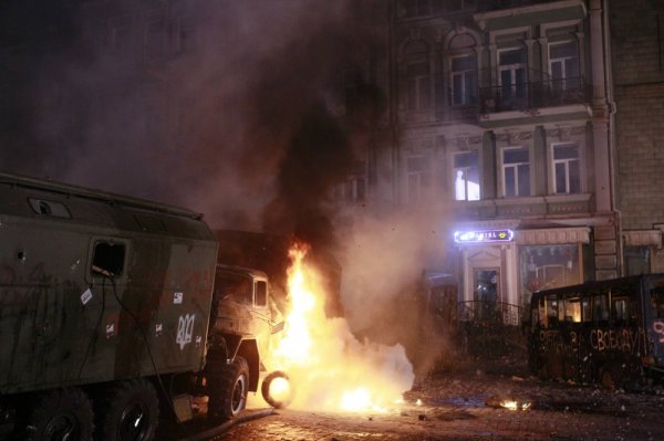 Киев в огне в фотографиях Reuters