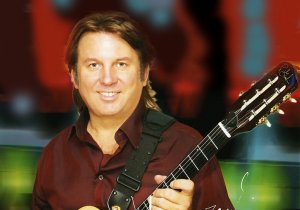 Певец Лоза: Мне стало понятно, куда Украина ушла от империи и куда идет